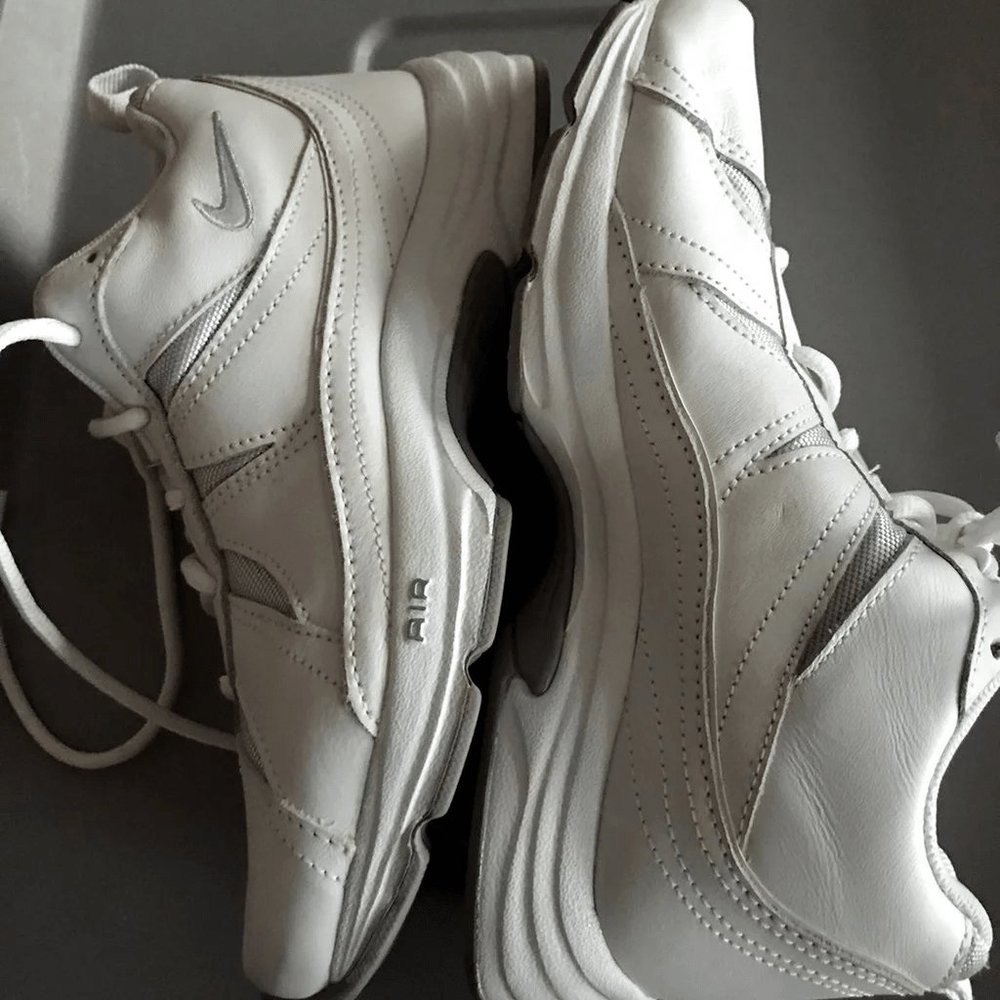 White Nike Air Sneakers. Size 7